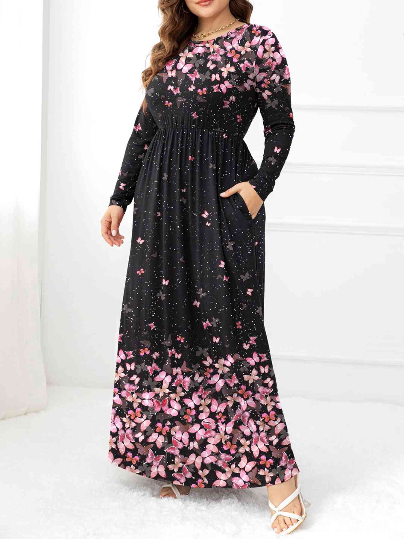 Plus Size Round Neck Maxi Dress with Pockets