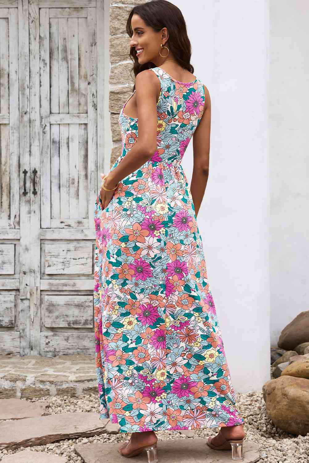 Round Neck Sleeveless Maxi Dress with Pockets